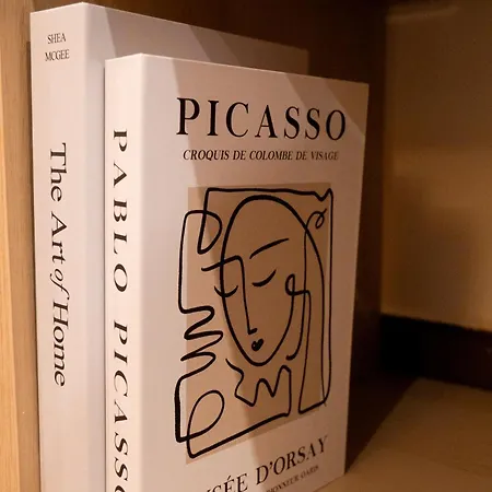 아파트 The Silver Flat 비고